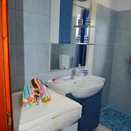 Holiday House 