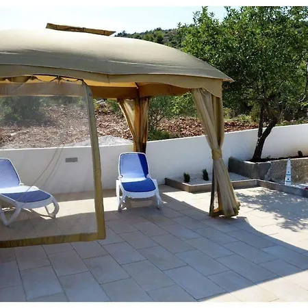 Holiday House 