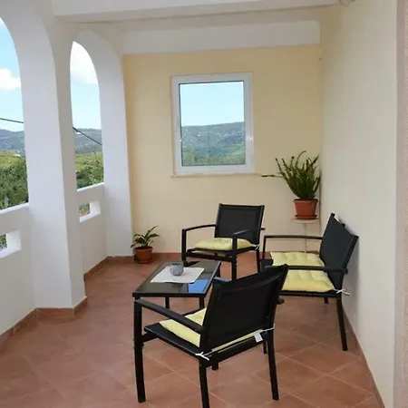 Holiday House 