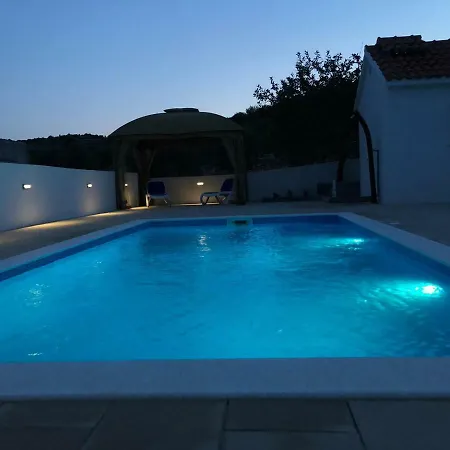 Holiday House 
